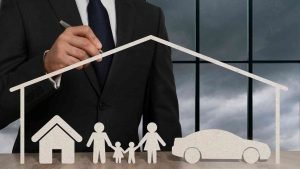 Differences and Similarities Between Surety Bonds and Insurance Policies